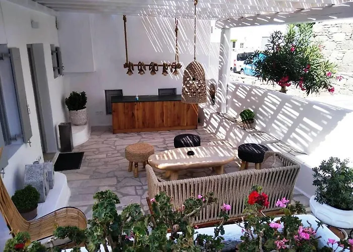 Island Mykonos מלון דירות 4*