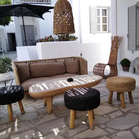 Ξενοδοχείο με διαμερίσματα Island Mykonos 4*