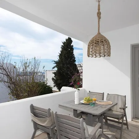 Island Mykonos Ξενοδοχείο με διαμερίσματα 4*