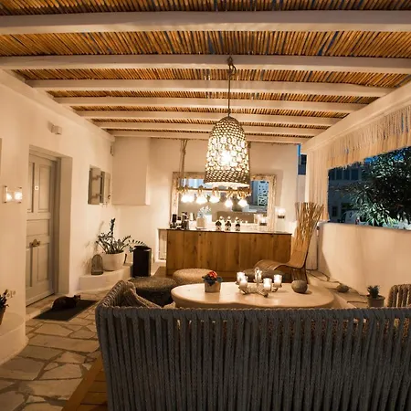 Ξενοδοχείο με διαμερίσματα Island Mykonos 4*