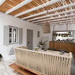 Island Mykonos 4*